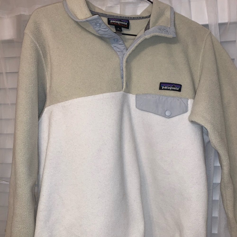PATAGONIA  TAN/WHITE SNAP T FLEECE PULLOVER M